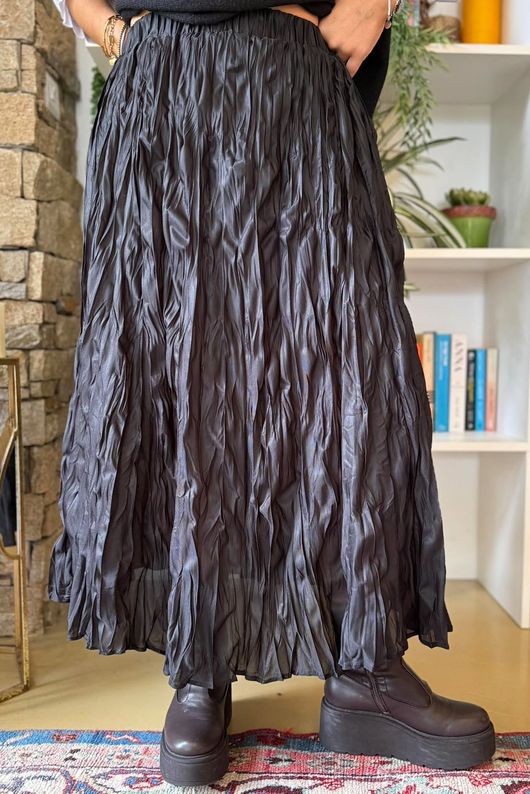 Twisted Sister Crinkle Midi Skirt Black